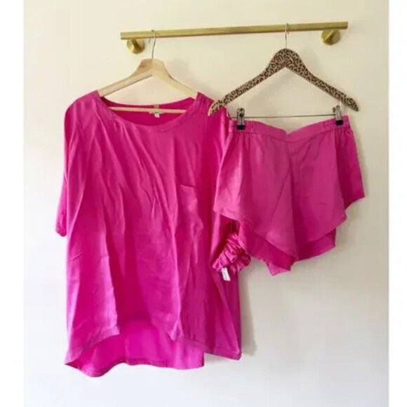 LUNYA Washable Silk Tee Set Caffeinated Pink Pajamas Size Medium w Scrunchie NEW - Picture 4 of 8